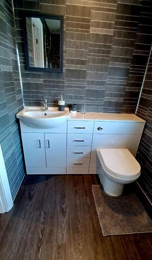 Large Double Room With Spacious Ensuite Southbourne  Dış mekan fotoğraf